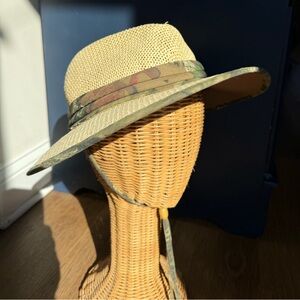 Paramount outdoors straw hat with camouflage band and rim